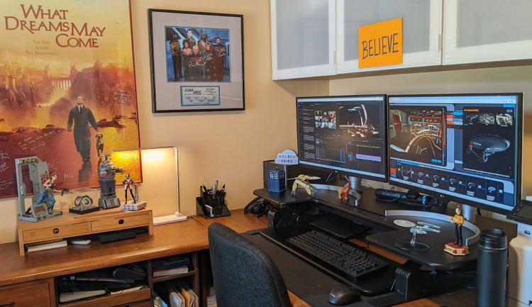 Image of the workspace of VAD supervisor Mark Spatny from “Star Trek”.