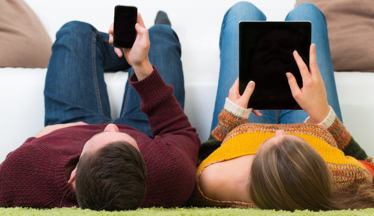 Mobile TVE Watchers More On The Couch Than On The Go: Report