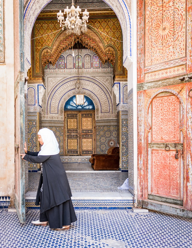 photo of a woman in Fez, taken by Joann Pai