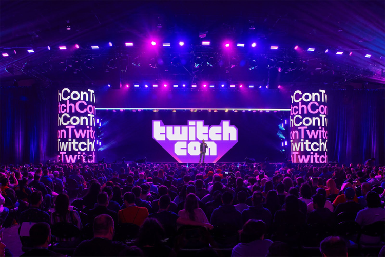 Speaker on stage at TwitchCon.