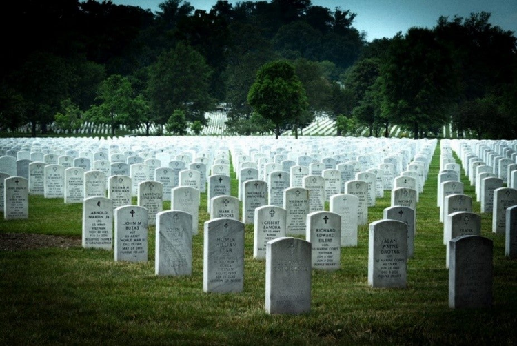 With dreams of becoming a photojournalist, Chet Woods volunteered for the military as a path to pursue that dream, but his military assignments didn’t further that ambition. Chet spent eight years in the Army and Air Force before being medically discharged. His passion for photography was re-ignited through the HOV photography workshop, as demonstrated by this image from Arlington Memorial Cemetery. It gave him the chance to learn new techniques, gain a new perspective on his craft, and learn Adobe Photoshop and other tools. 