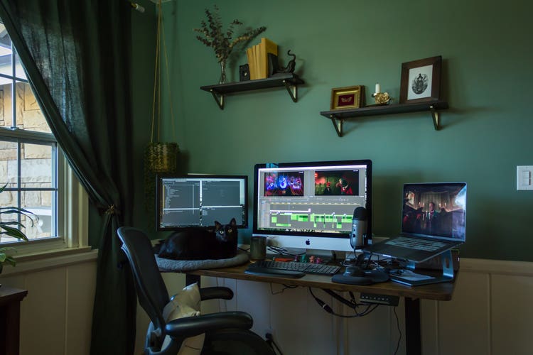 Alexandra Amick's workspace.