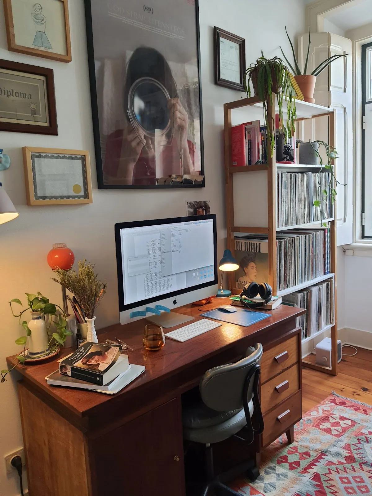 Image of Joële Walinga's office space. 