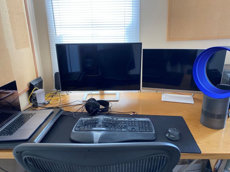 Image of the office space of David Lawrence.