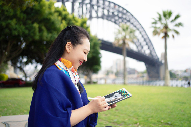 Yiying Lu drawing a Koala using Adobe Illustrator on iPad in Sydney, Australia.