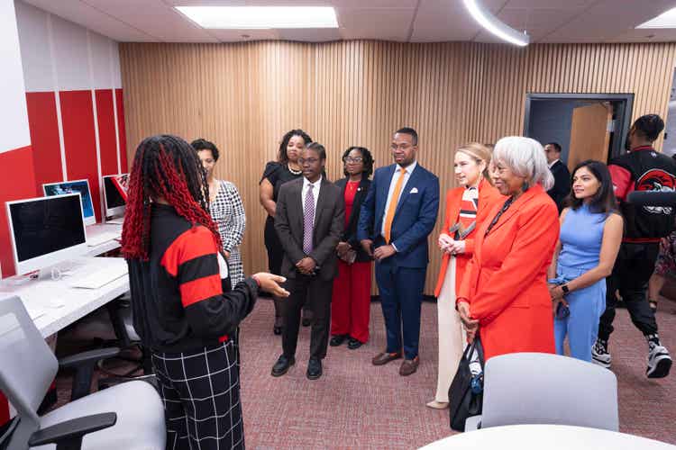 Image of Winston-Salem State University faculty and students.