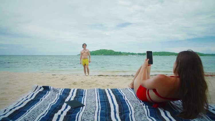 Still image from “I Really Love My Husband”.