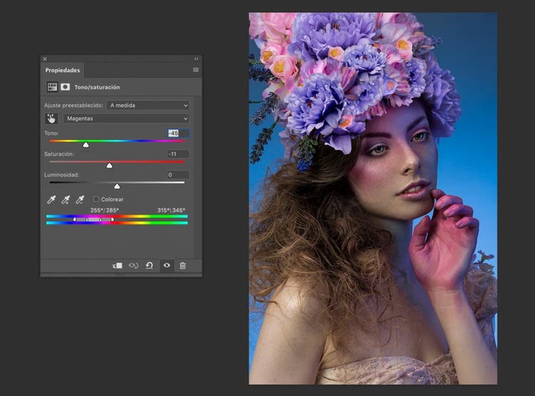 mutación de color en Photoshop de una fotografia del rostro de una mujer sobre su cabeza un ramo de flores de color rosa y morado