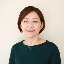 A person smiling for the camera
Description automatically generated with medium confidence