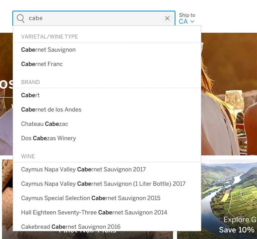 スクリーンショット：wine.comの検索に「cabe」まで入力し、ワインの種類やブランドやワイン名といったさまざまな集合から「cabe」を含むサジェストが表示されているところ。