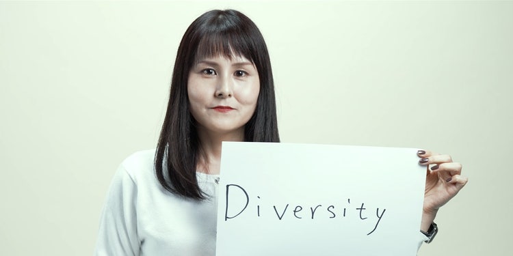 「アドビは多様性を受け入れる会社」と語る奥山亜紗佳さん。