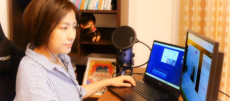 製作を行なう竹原めぐみさん／メイン写真
