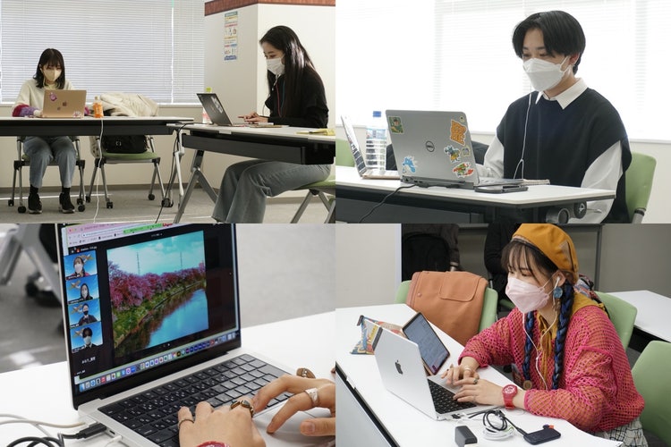 デスクの上のパソコンと女性 自動的に生成された説明