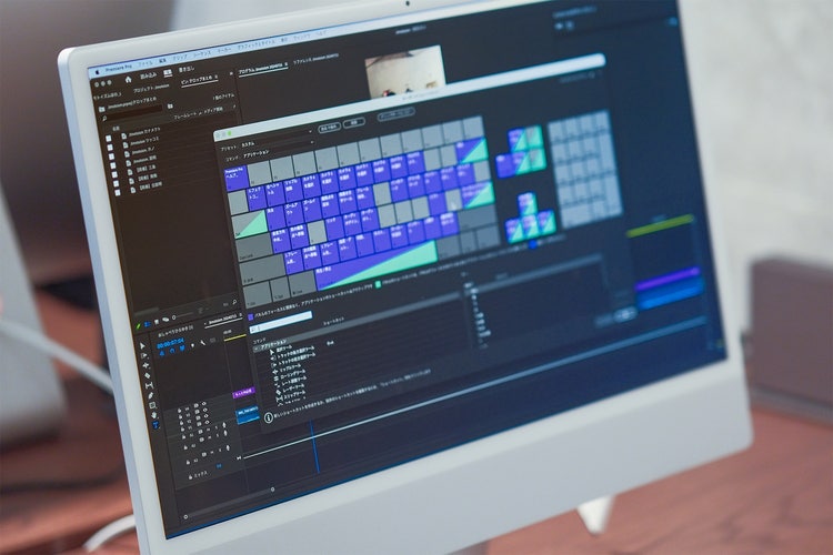 デスクトップコンピューターの画面 中程度の精度で自動的に生成された説明