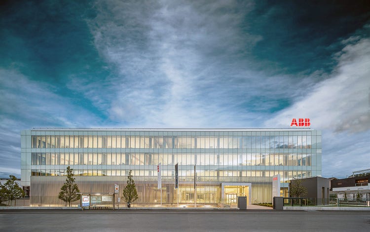 外部から見た ABB のビル。